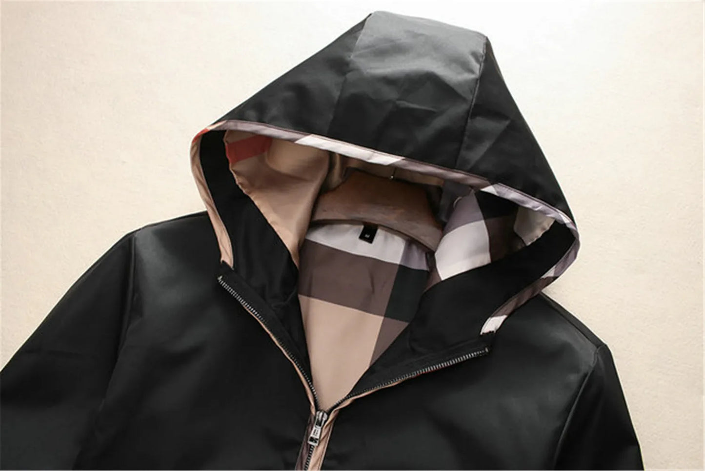 Luxury Brand Fashion Designer Men's Autumn Winter Warm Waterproof Windproof Jacket Fashion Casual Hip Hop Street Zipper Outdoor Jacket Plaid Stripe Asian size M-3XL